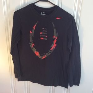 Nike long sleeved tee youth XL